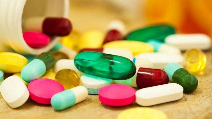 کم شدن ذخایر دارویی در داروخانه ها با انباشت دارو در منازل